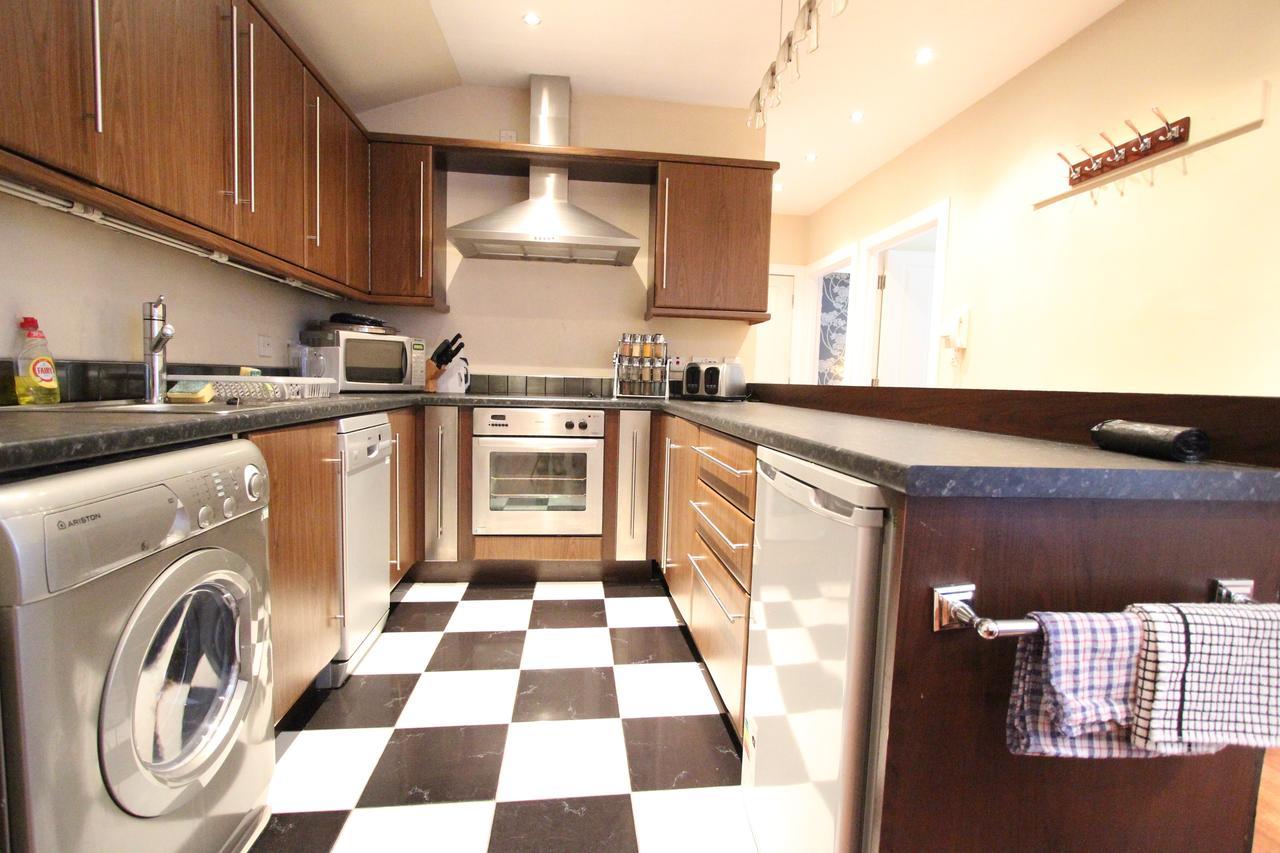 Haymarket Apartman Edinburgh Szoba fotó